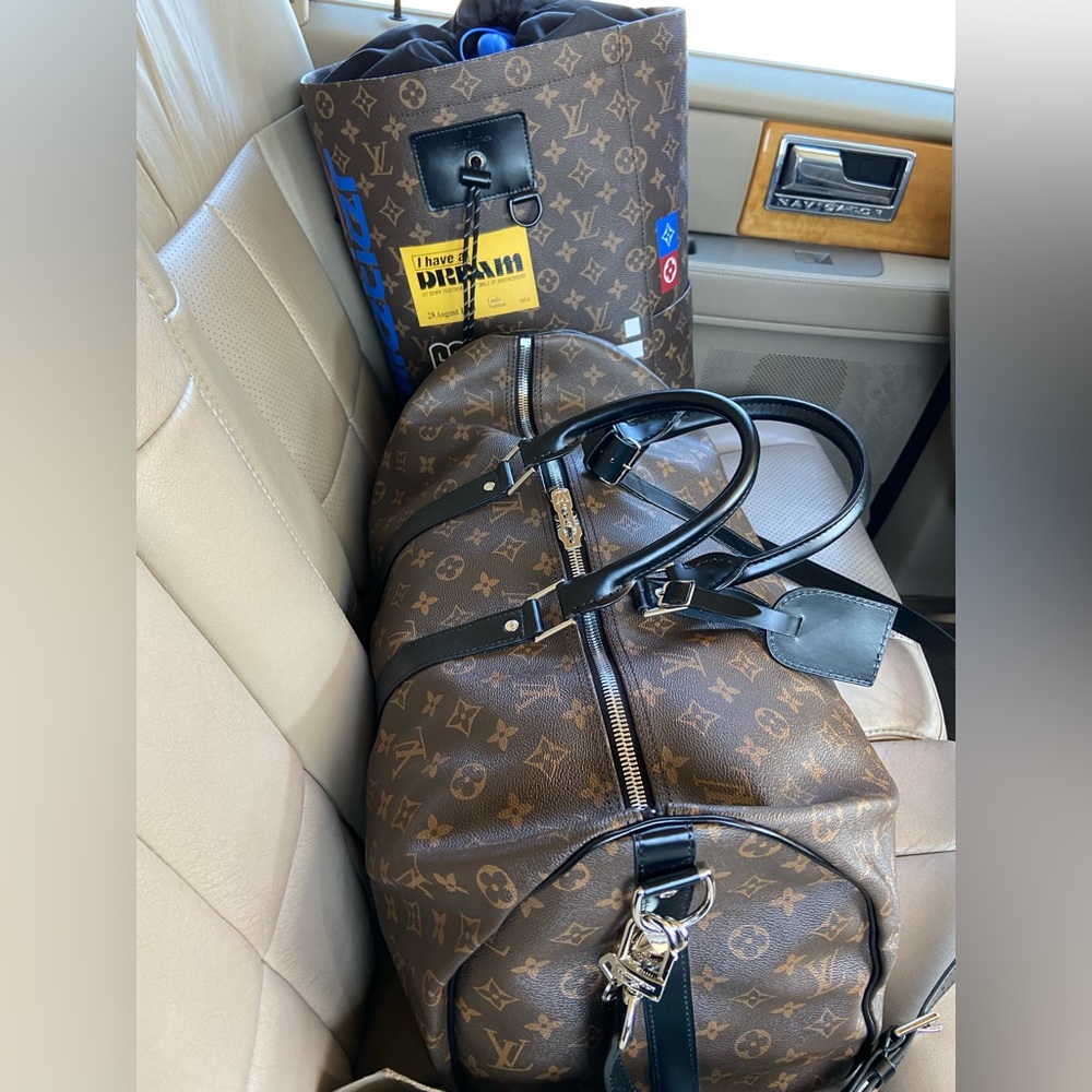 Meet your Posher, Jonathan